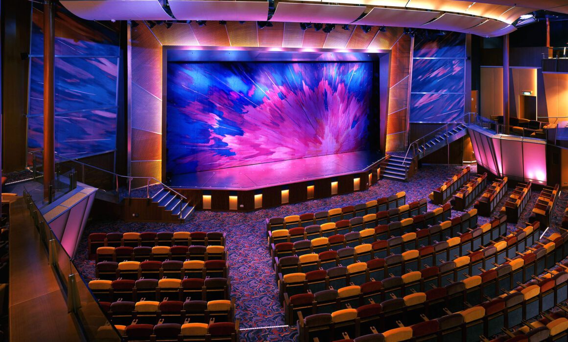 Royal Caribbean Cruise Lines Brilliance of the Seas : Pacifica Theater