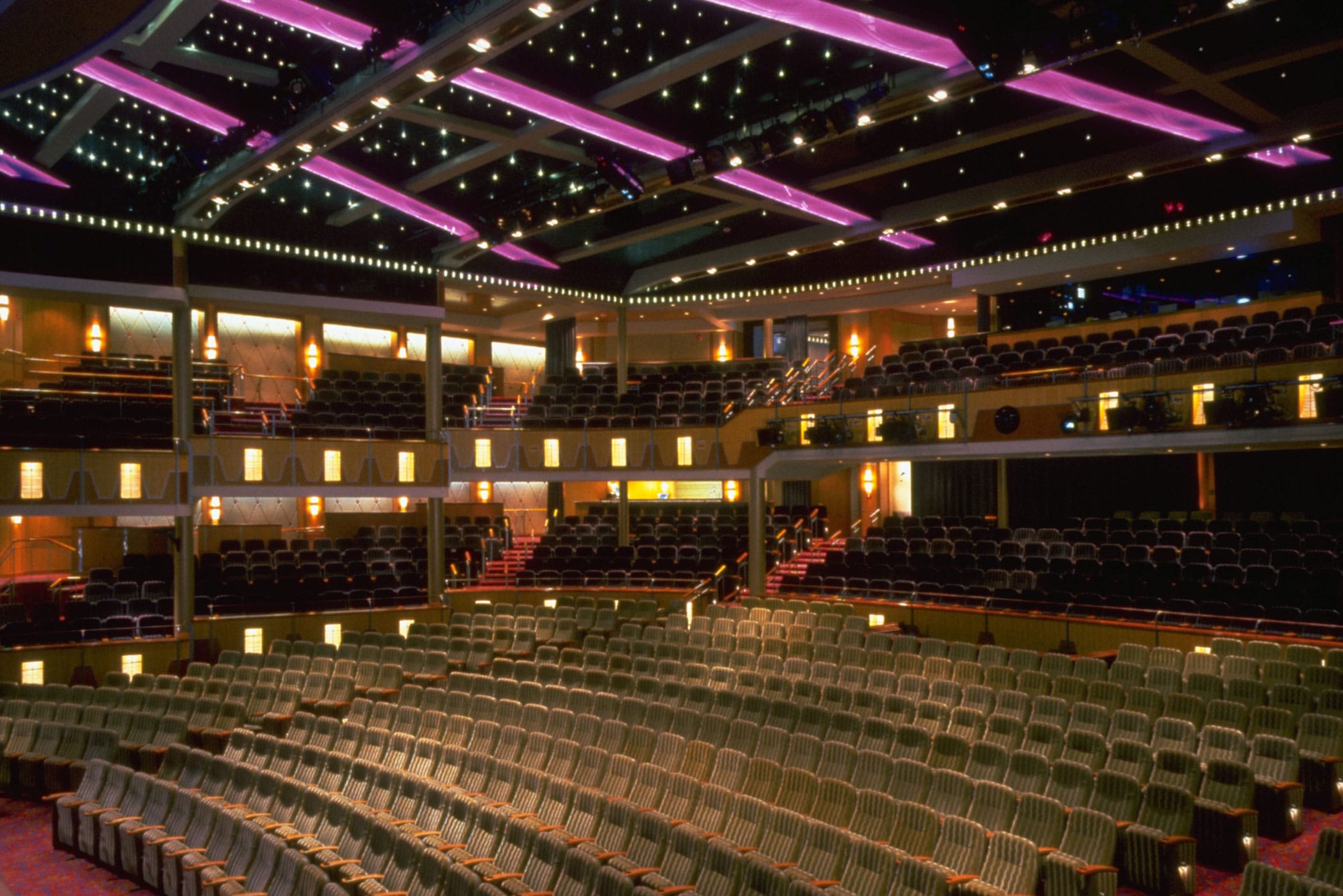 Royal Caribbean Cruise Lines, Explorer of the Seas : The Palace Theater