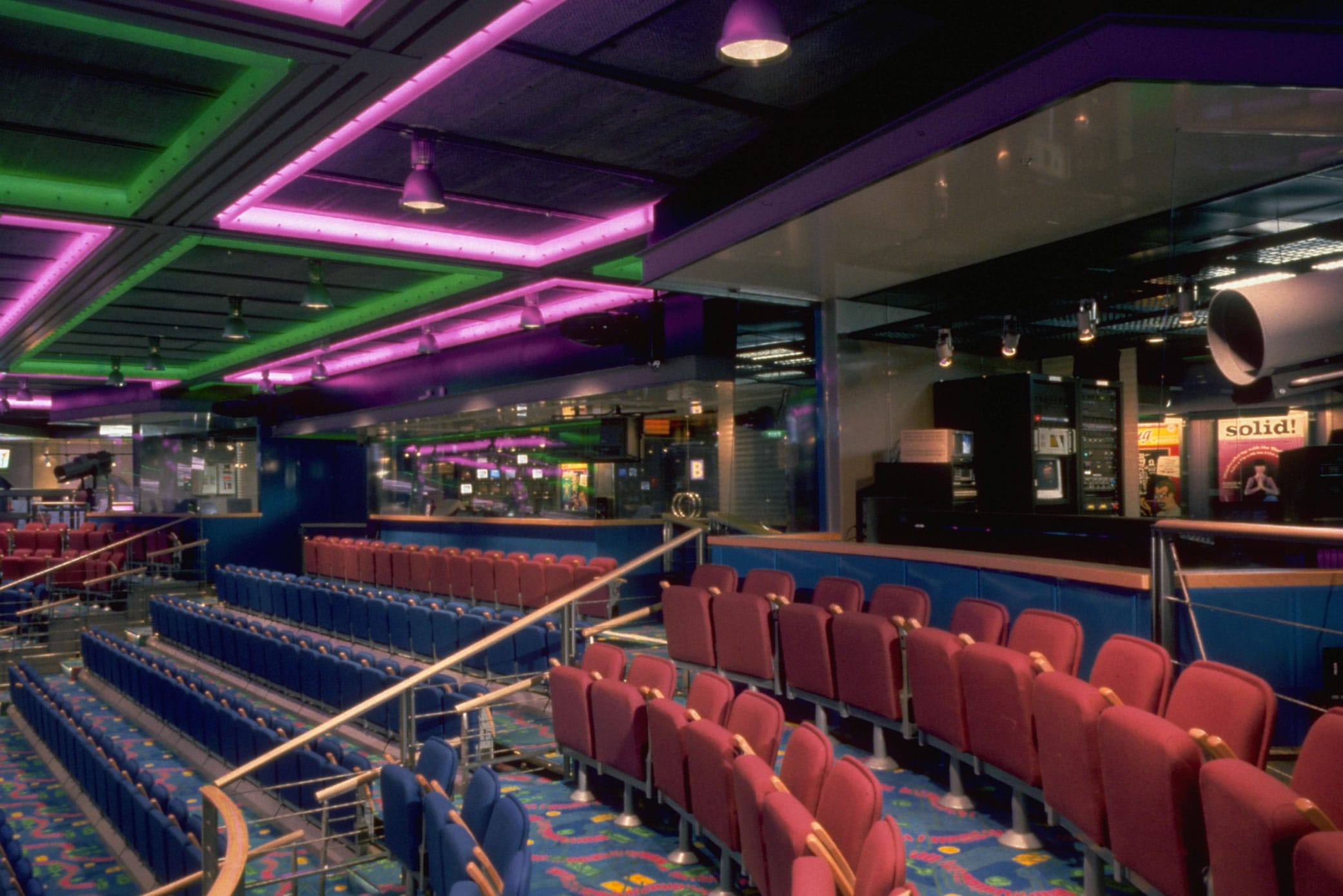 Royal Caribbean Cruise Lines, Explorer of the Seas : The Palace Theater