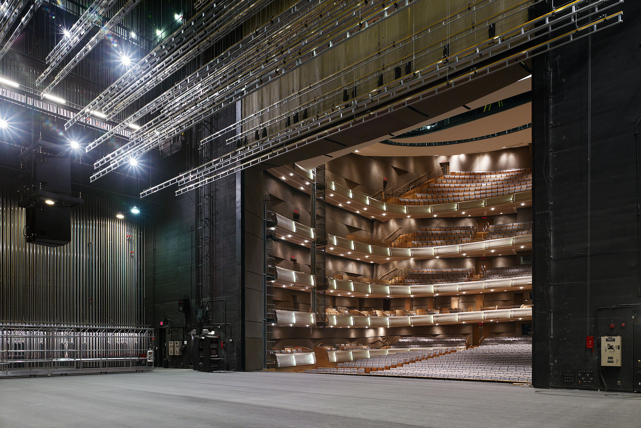 Four-Seasons-Centre-3