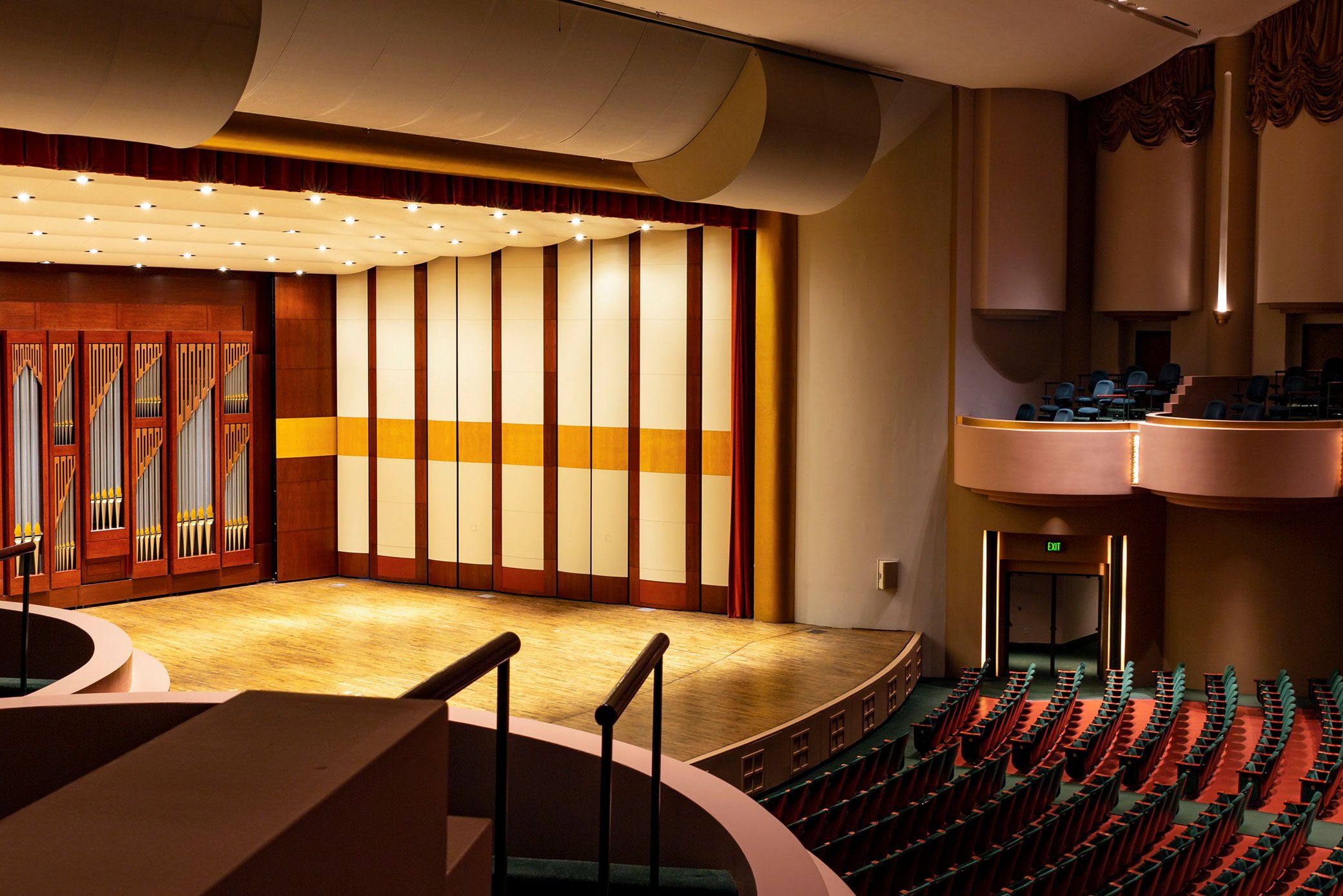 Artis—Naples Frances Pew Hayes Hall (Interior)