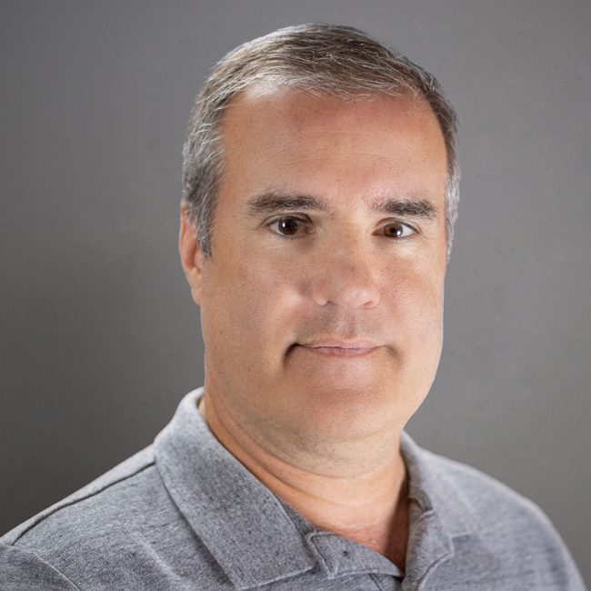 Headshot_Robert-Campbell